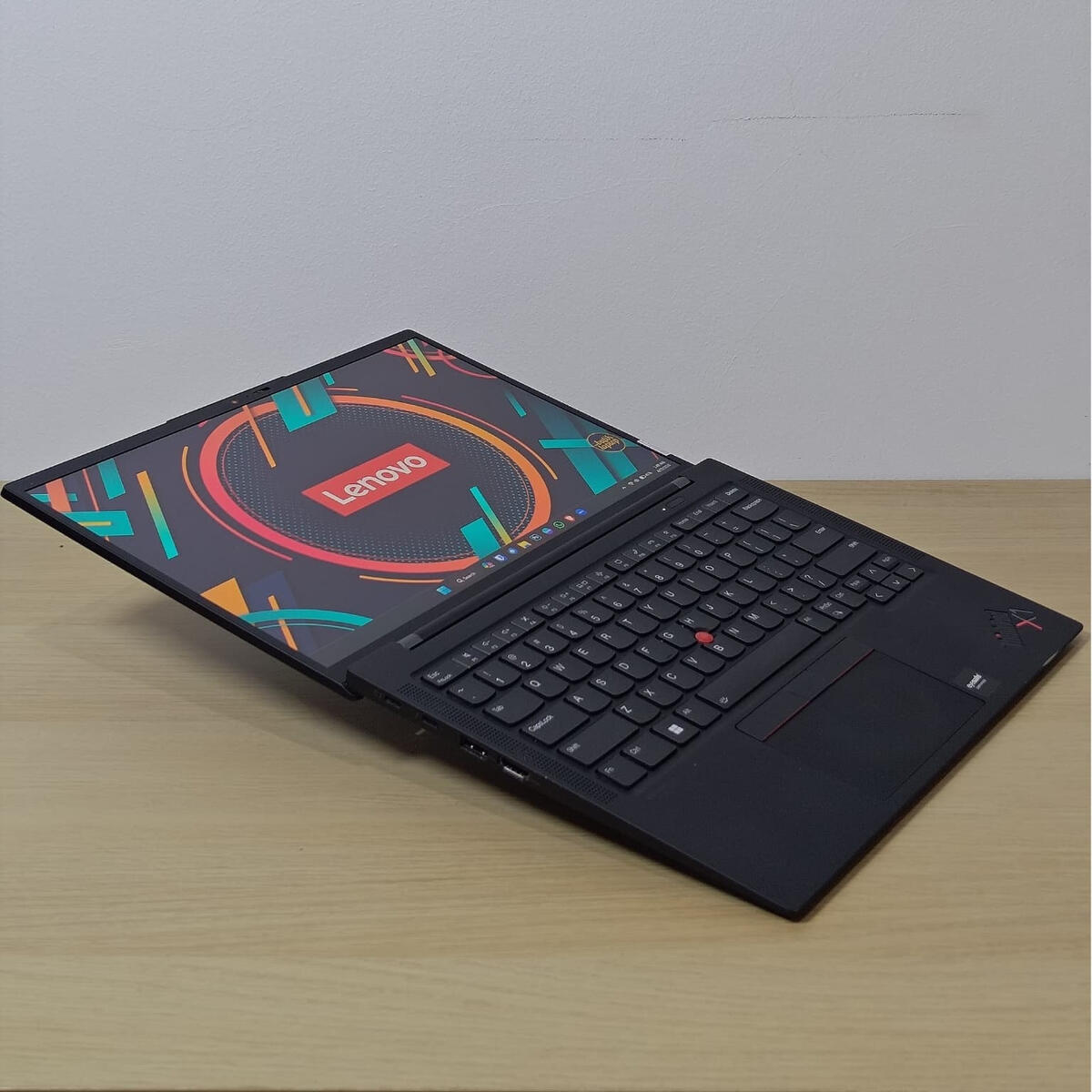 Lenovo Thinkpad X1 Carbon Gen 10 Flex Flat Lenovo Thinkpad X1 Carbon Gen 10 Flex Flat Butik Laptop