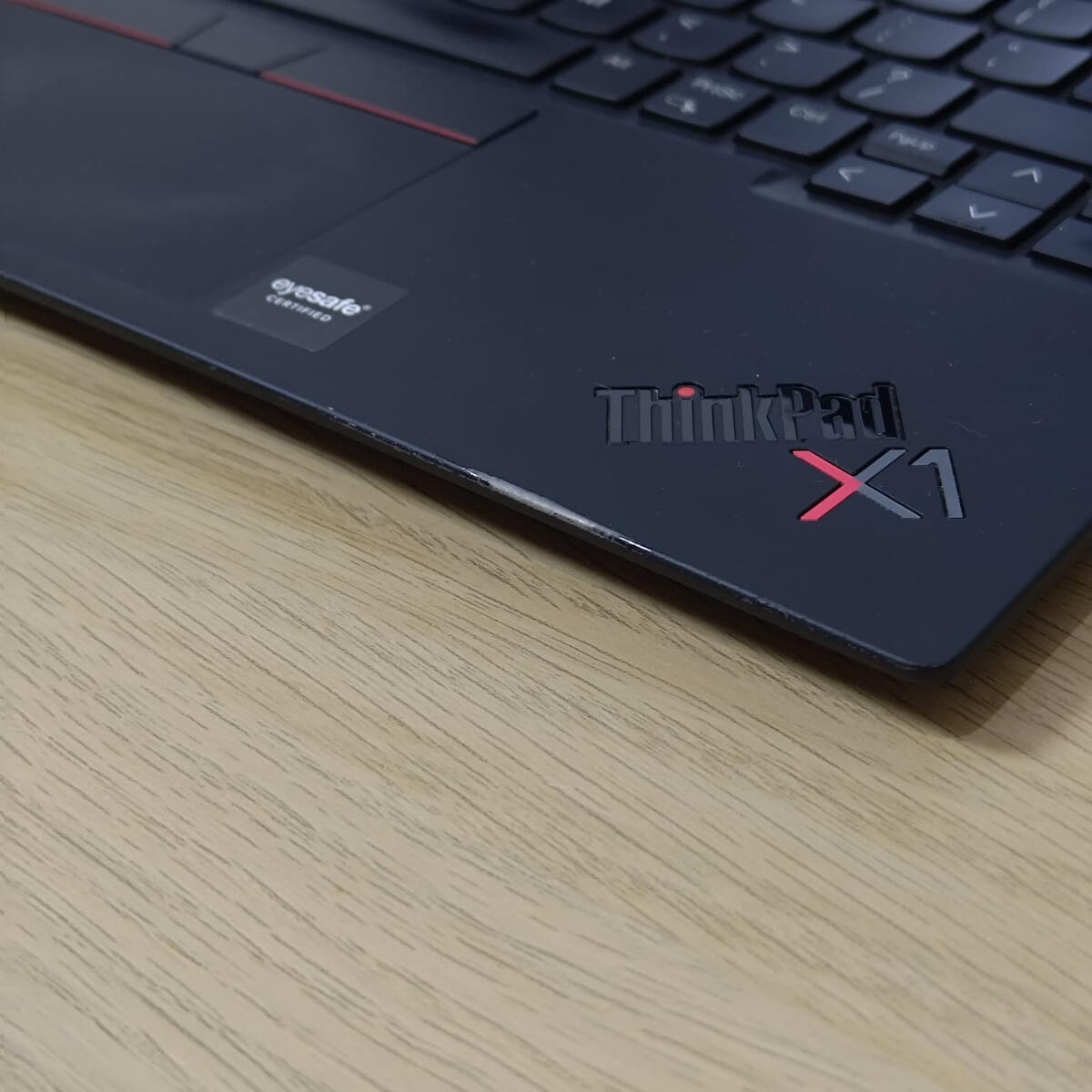 Lenovo Thinkpad X1 Carbon Gen 10 Dent Lenovo Thinkpad X1 Carbon Gen 10 Dent